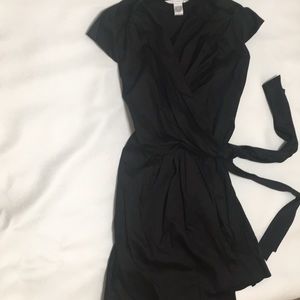 Diane Von Furstenberg Wrap dress size 8
